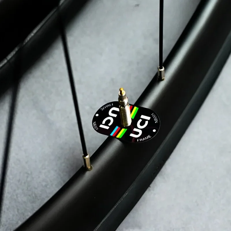 2 szt. Naklejki na zawory rowe – Mountain Biking Uci recenzja i cena